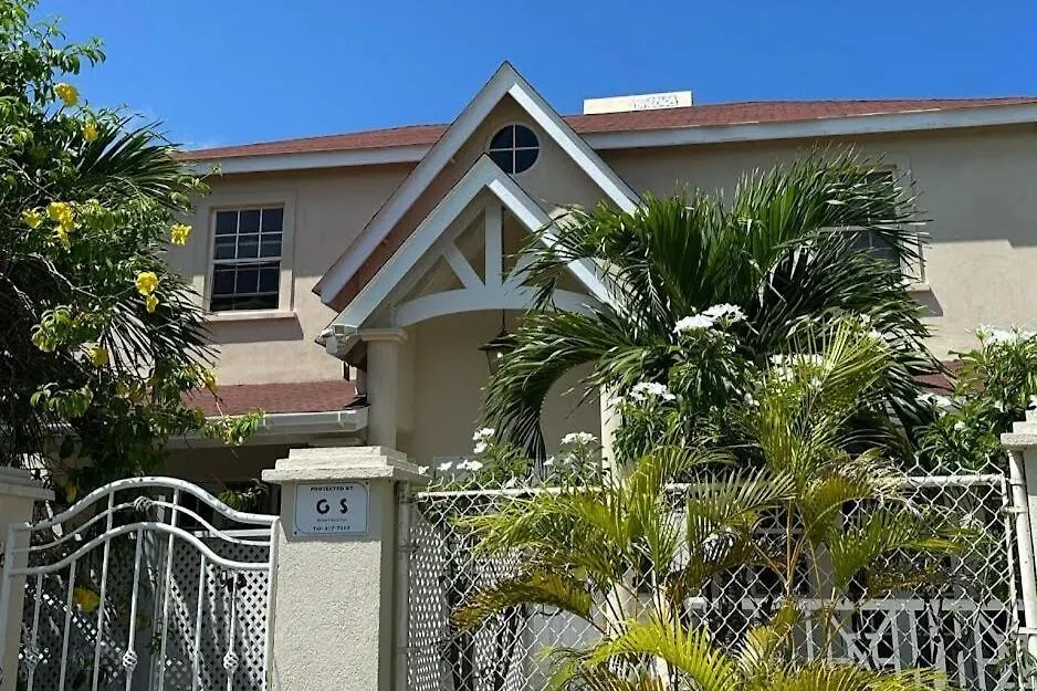 Mango Tree House Villa Christ Church Holiday home