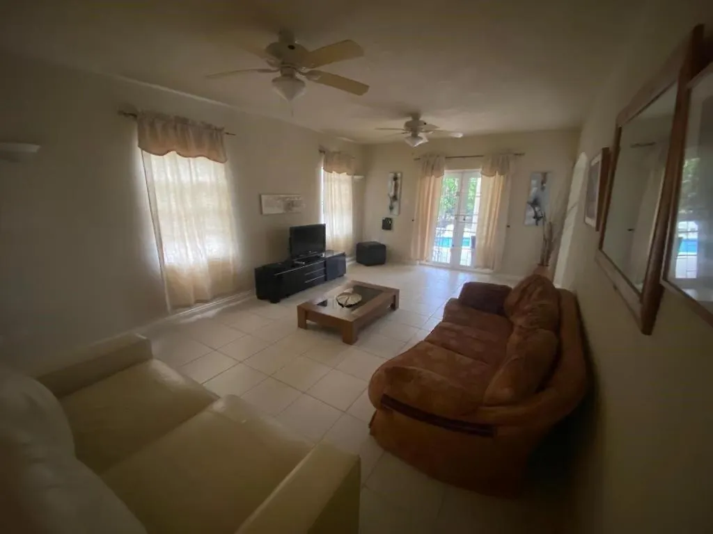 Mango Tree House Villa Christ Church Holiday home