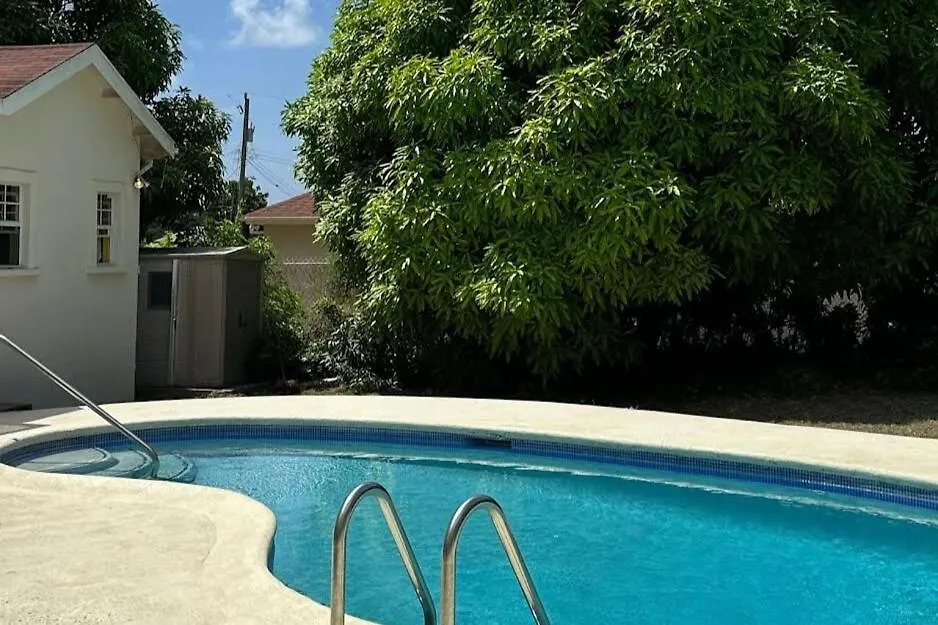 Vila Mango Tree House Christ Church Barbados
